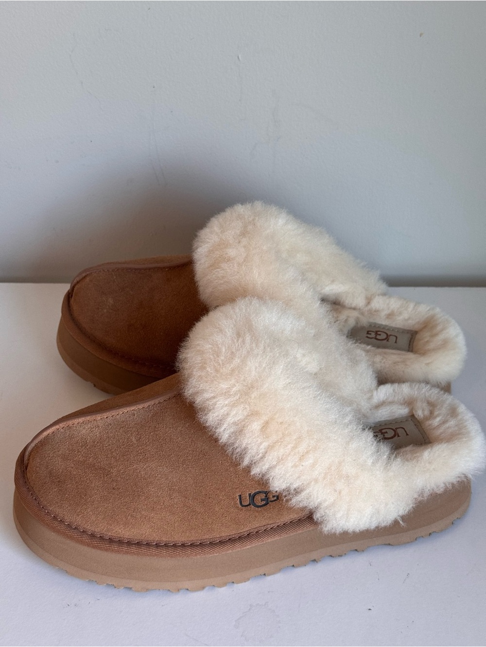 UGG Disquette Platform Chestnut Suede Sheepskin Collar Slipper Size 8 - Picture 5 of 13